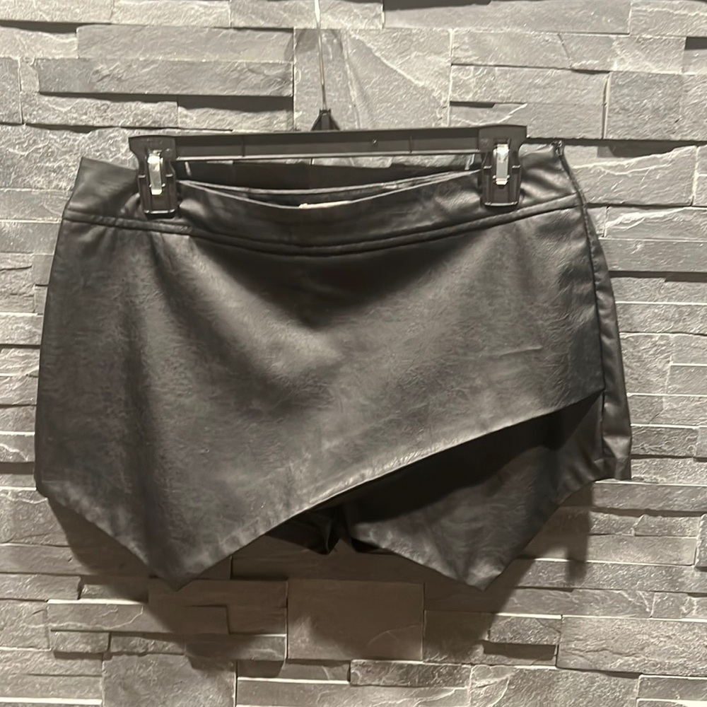NaaNaa Vegan Leather Skirt